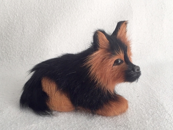 Bild von Schäferhund liegend